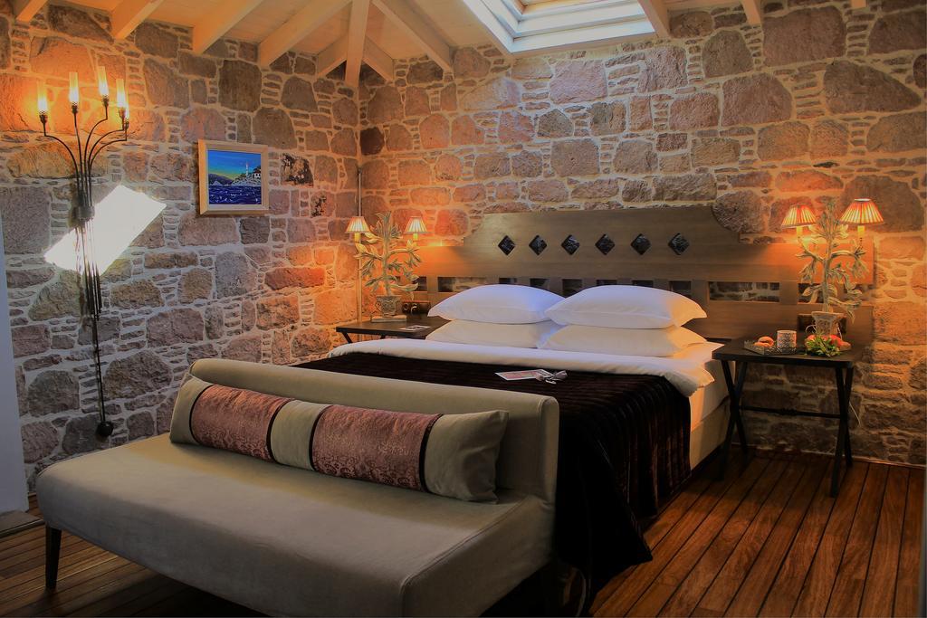 Cunda Lena Otel Ayvalı Extérieur photo